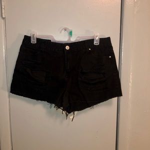 Distressed/Ripped Jean shorts!